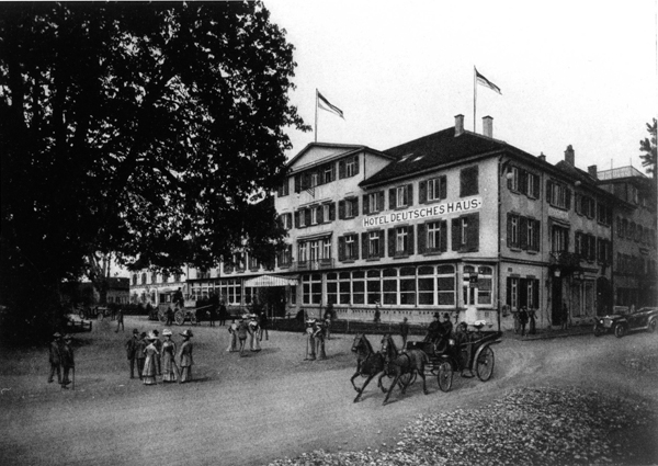 Hotel Deutsches Haus am Stadtbahnhof. Postkarte, spätes 19. Jh.